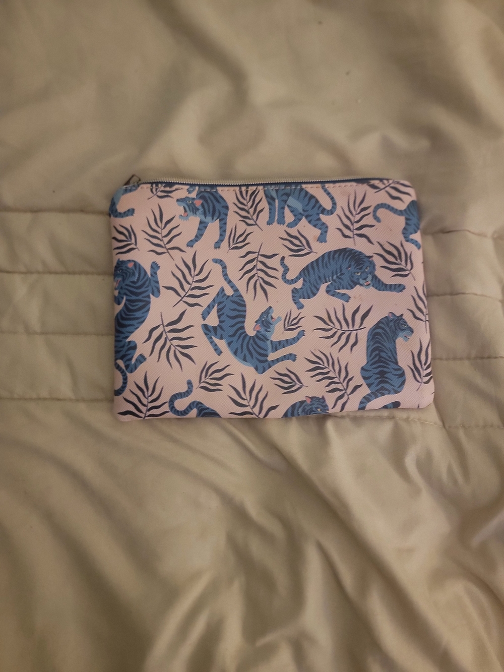 SHEIN Pink Cosmetic Pouch with Blue Tiger Print
